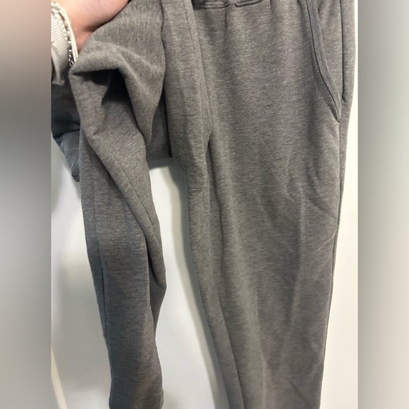 Barefoot Dreams Malibu Collection Joggers - Picture 7 of 10